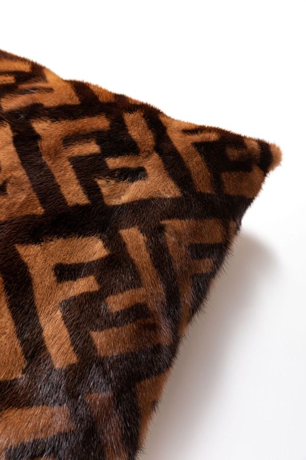 Fur FF 靠枕