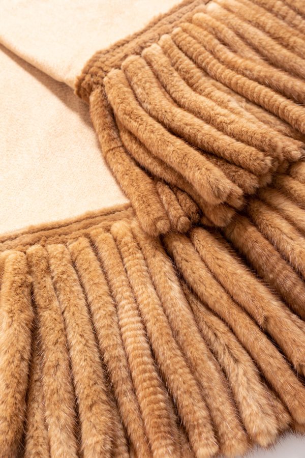 Fringes 多用性毛毯